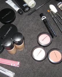 Catálogo MAC Cosmetics Página 4