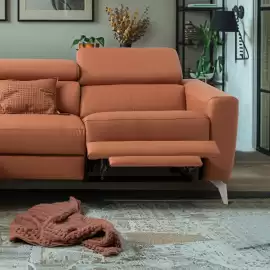 Black Red White gazetka Strona 9