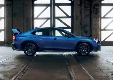 Subaru catalogue Page 7