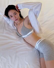 Calvin Klein leták Strana 1