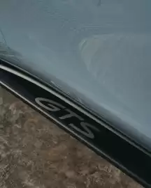 Porsche catalogue Page 4