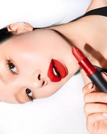 Catálogo MAC Cosmetics Página 2