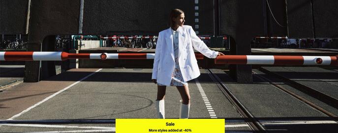 Essentiel Antwerp folder week 27 Pagina 1