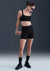 Folleto Nike Página 2