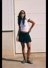 Volantino Bershka Pagina 6