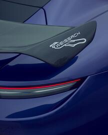 Porsche catalogue Page 3