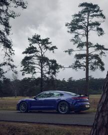Porsche catalogue Page 4