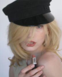 Catálogo MAC Cosmetics Página 2