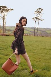 Folleto Longchamp Página 2