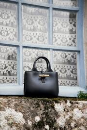 Folleto Longchamp Página 2