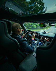 Porsche catalogue Page 3