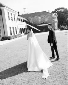 Catálogo Pronovias Página 2