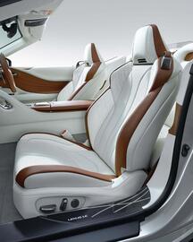 Lexus catalogue Page 4