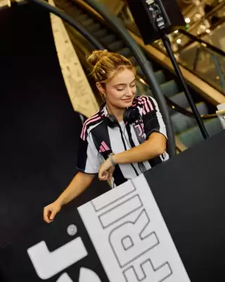 Catálogo Foot Locker (válido hasta el 11-10)