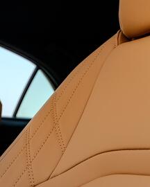 Lexus catalogue Page 4