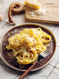 Woolworths catalogue Page 25
