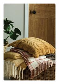 Laura Ashley catalogue Page 2