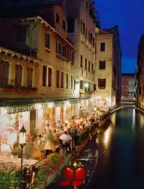 Flight Centre brochure Page 8