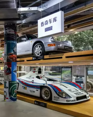 Porsche catalogue (valid until 6-11)
