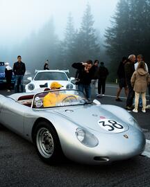 Porsche catalogue Page 5