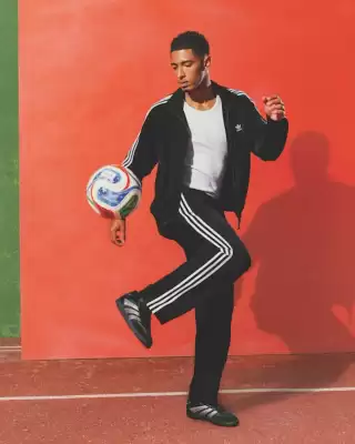 Sport Chek flyer (valid until 30-10)