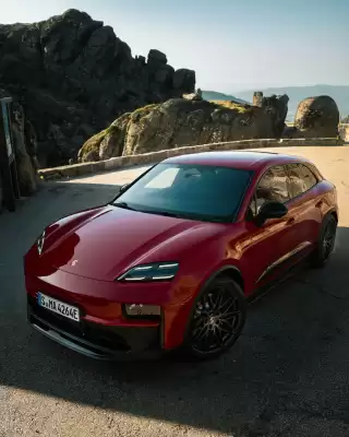 Porsche catalogue (valid until 31-10)
