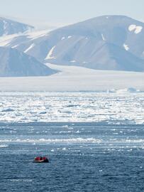 Flight Centre brochure Page 10