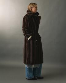 Catálogo Pull & Bear Página 4