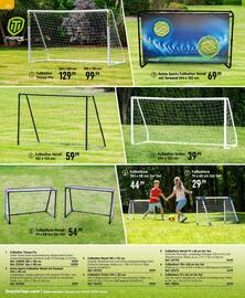 Smyths Toys Prospekt Seite 332