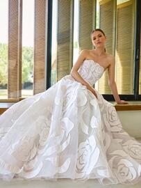 Catálogo Pronovias Página 1