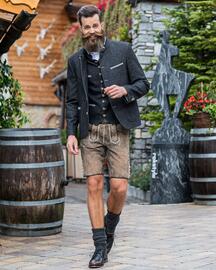 Zillertaler Trachtenwelt Flugblatt Seite 2