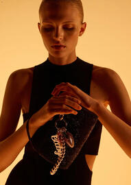 Catálogo MANGO Página 16