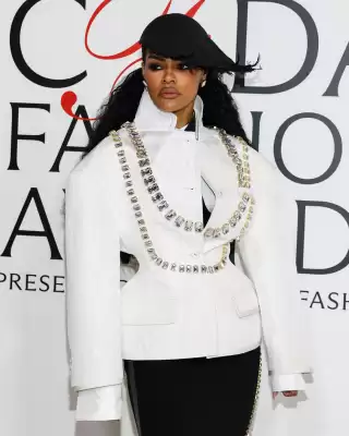 Magazine SWAROVSKI (valid până la 25-11)