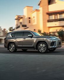 Lexus catalogue Page 3