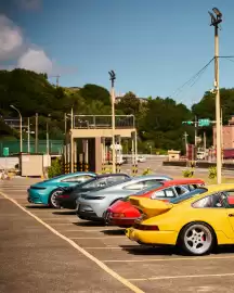 Porsche catalogue Page 5