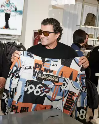 Folleto Napapijri (válido hasta el 10-01)