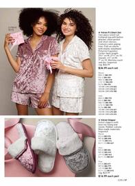 Avon catalogue Page 17