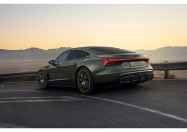 Audi Flugblatt | e-tron GT Seite 2