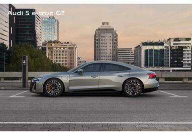 Audi Flugblatt | e-tron GT Seite 6