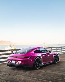 Porsche catalogue Page 4