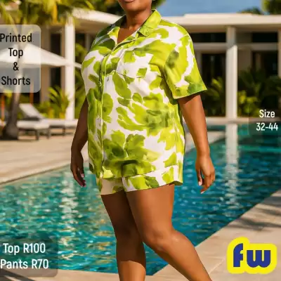 Fashion World catalogue (valid until 10-12)