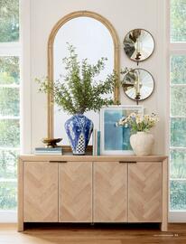 Pottery Barn catalogue Page 23