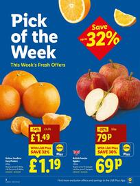 Lidl leaflet week 52 Page 2