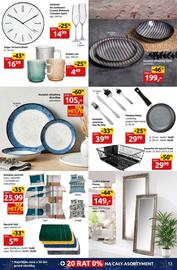 Black Red White gazetka Strona 13