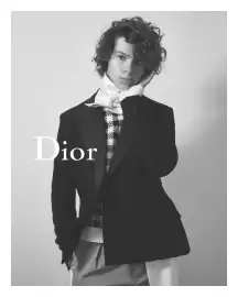 Folleto Dior Página 2