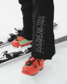 Folleto Napapijri Página 2