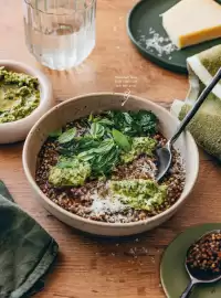 Spinneys catalogue Page 89