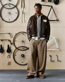 Catálogo Pull & Bear Página 1