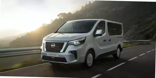 Nissan Flugblatt | Primstar Kombi Seite 11