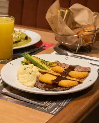 Catálogo Toks Restaurante (válido hasta 20-01)